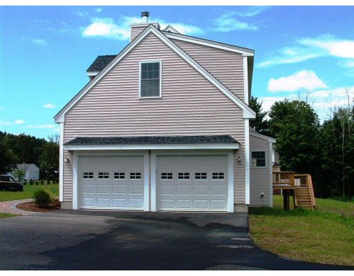 30 Lake Road Wayland, MA 01778 - Photo 4 of 18 Gallery Image 4