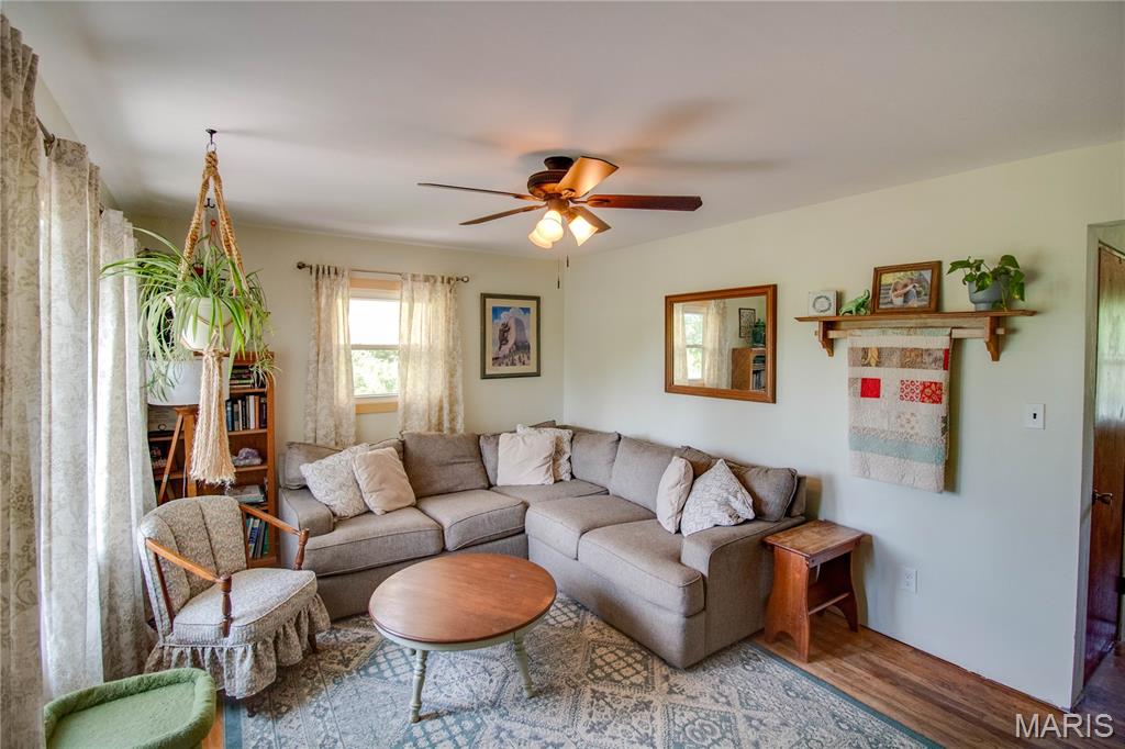 9480 Battleford Road Stonefort, IL 62987 - Photo 25 of 54