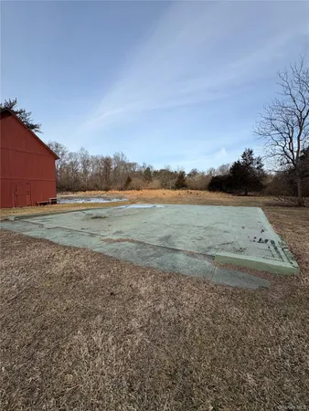 a view of a outdoor space