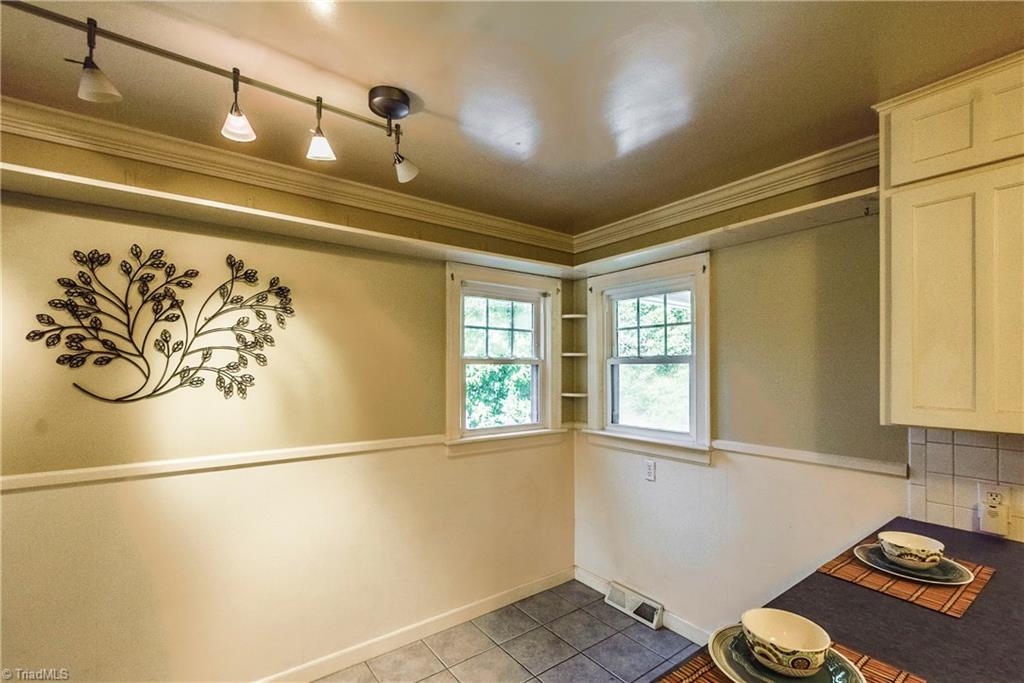 949 Avon Road Winston-Salem, NC 27104 - Photo 13 of 23 Gallery Image 13