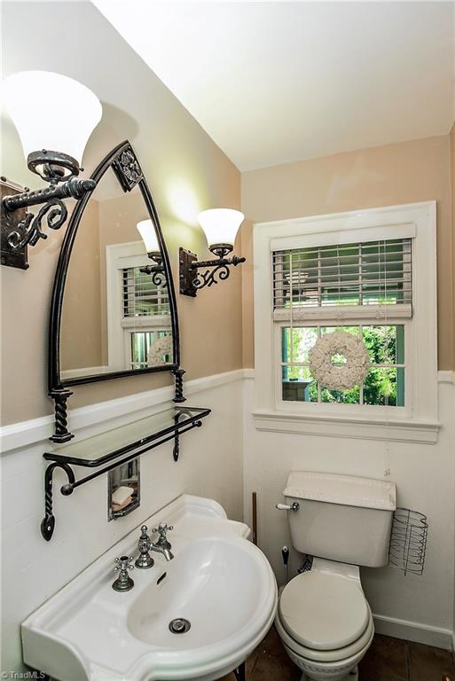 949 Avon Road Winston-Salem, NC 27104 - Photo 6 of 23 Gallery Image 6
