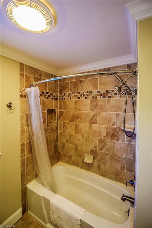 949 Avon Road Winston-Salem, NC 27104 - Photo 9 of 23 Gallery Image 9