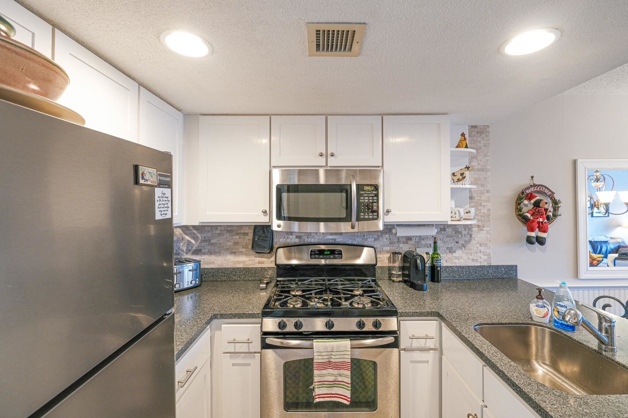 35 White Loop, Unit B102 Ludlow, VT 05149 - Photo 14 of 32