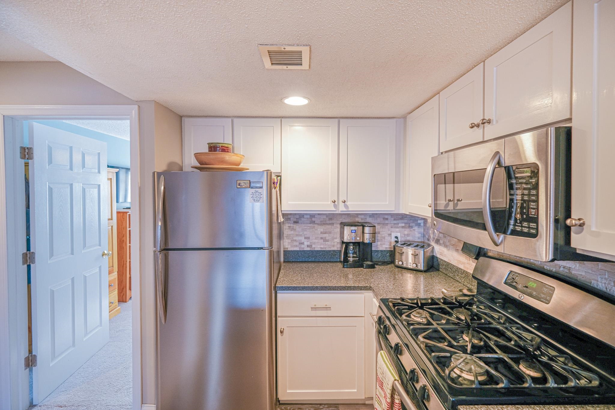 35 White Loop, Unit B102 Ludlow, VT 05149 - Photo 15 of 32