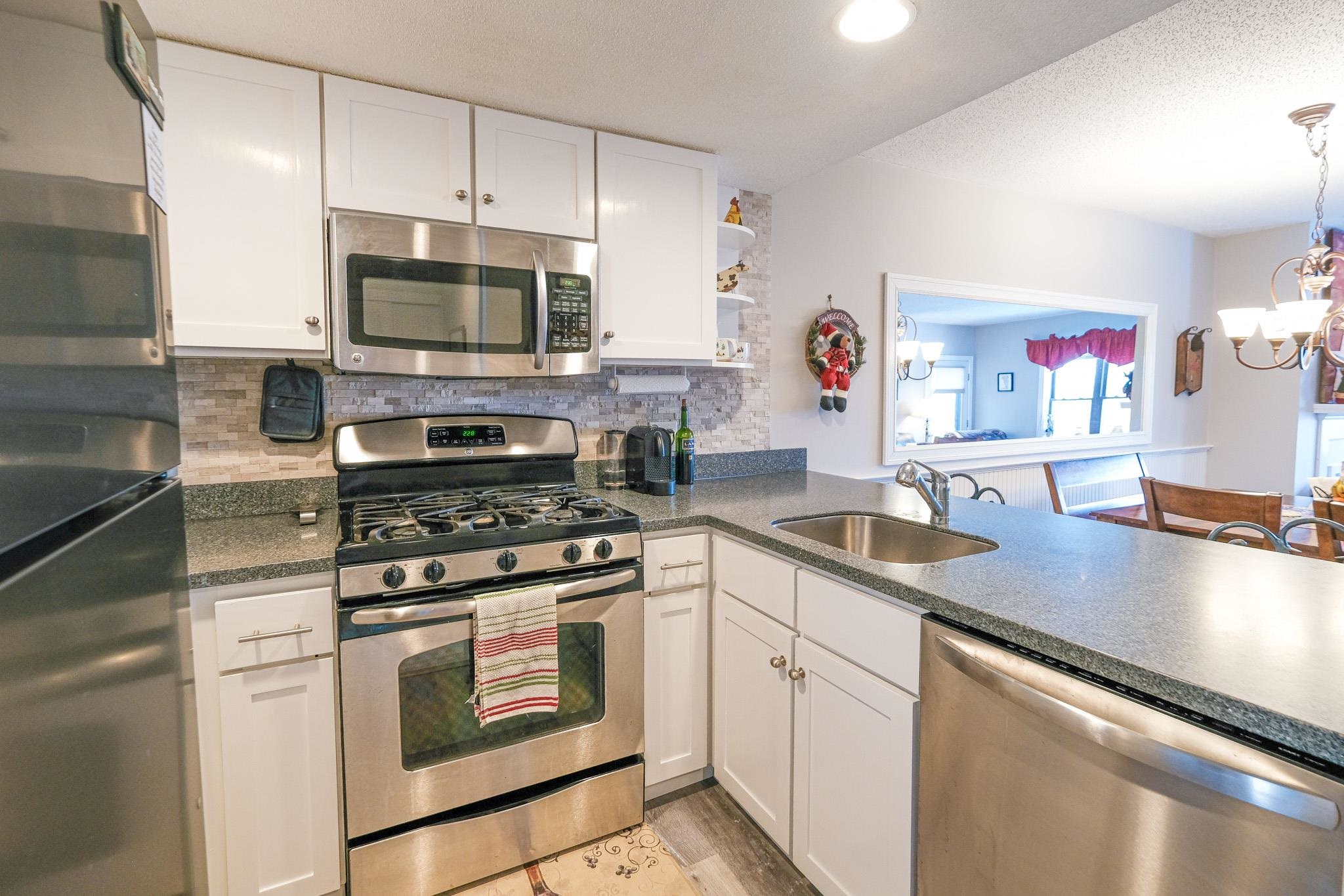 35 White Loop, Unit B102 Ludlow, VT 05149 - Photo 10 of 32