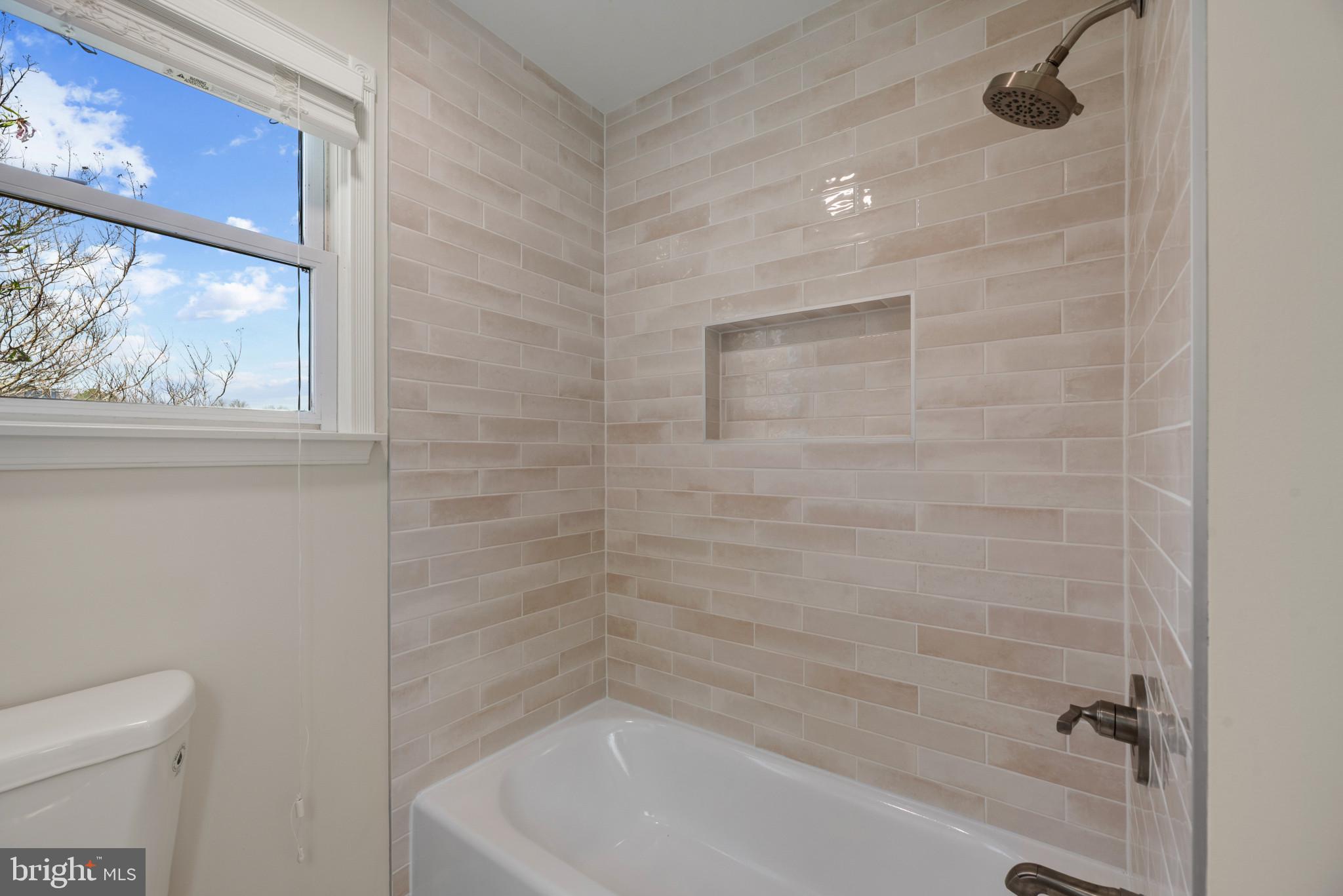 5929 Deale Beach Road Deale, MD 20751 - Photo 37 of 58 Full bath with shower / tub combination and toilet