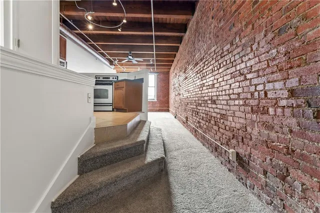 $150,000 | 700 Broadway Boulevard, Unit 208, Kansas City, MO 64105