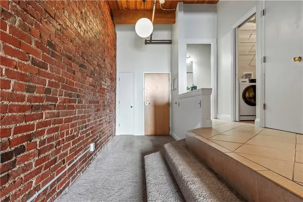 $125,000 | 700 Broadway Boulevard, Unit 208, Kansas City, MO 64105