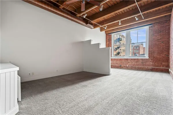 $125,000 | 700 Broadway Boulevard, Unit 208, Kansas City, MO 64105