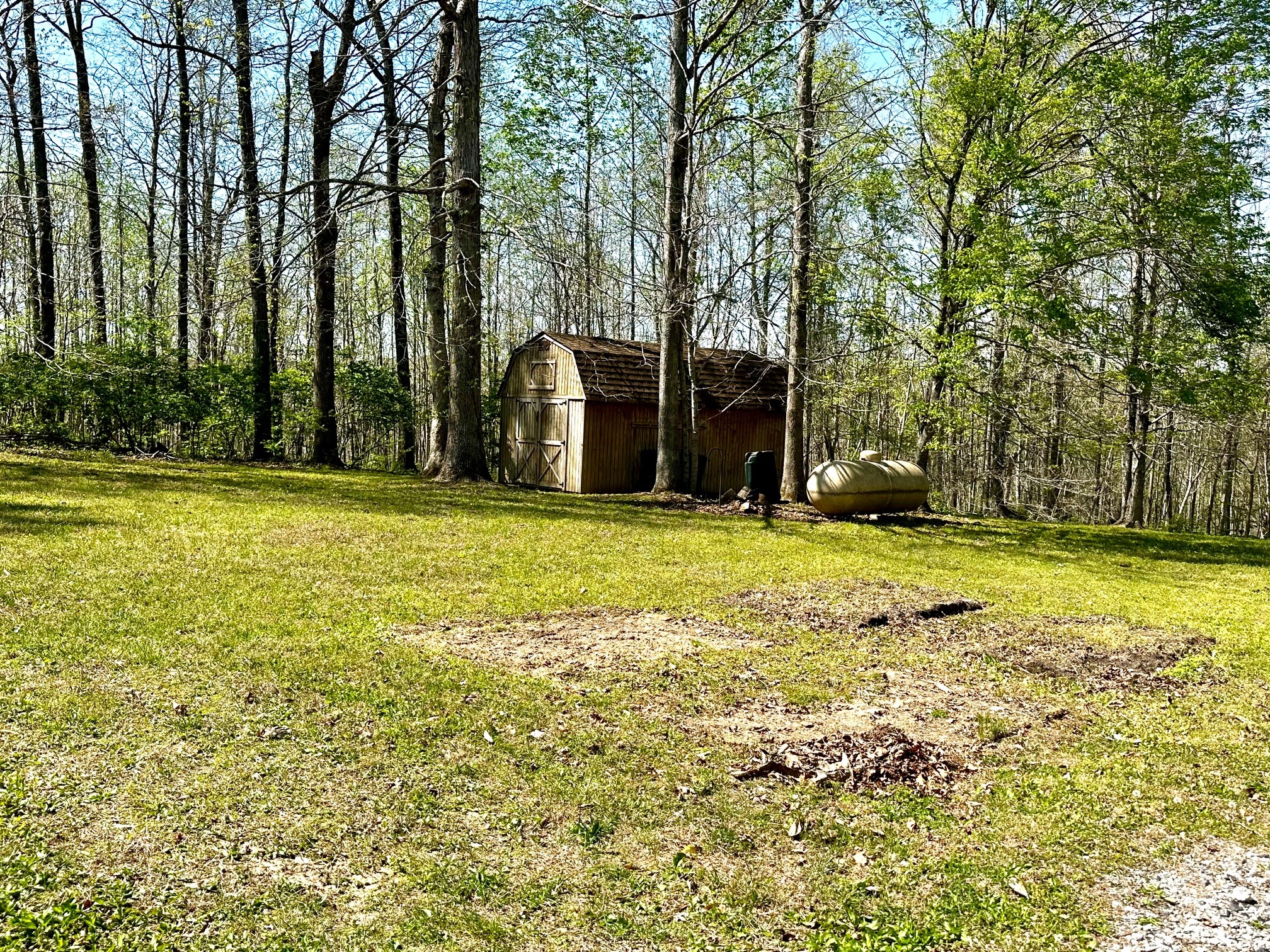 5292 Old Harding Road Franklin, TN 37064 - Photo 4 of 25 a view of a large garden