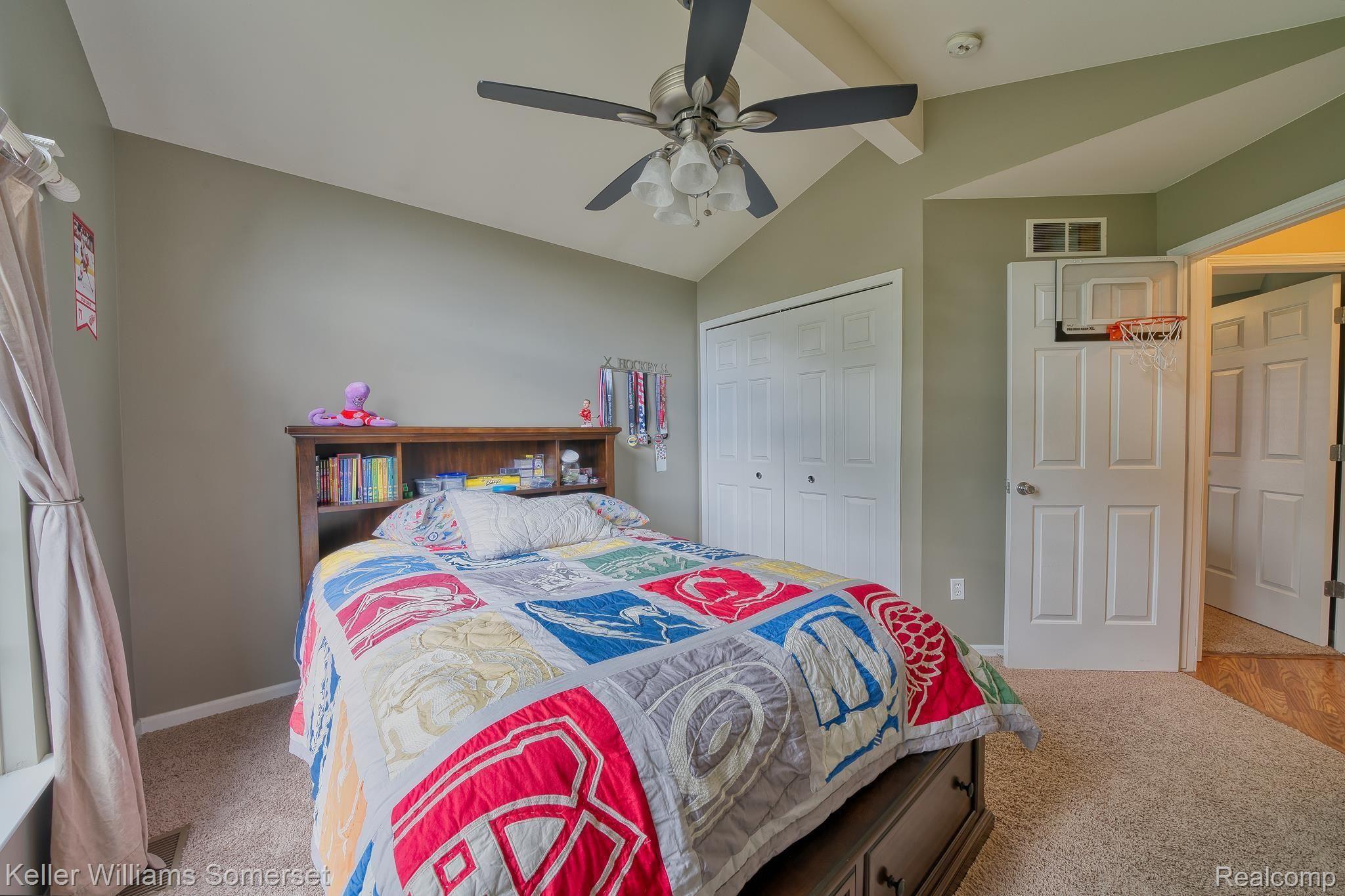 51480 Rivard Road New Baltimore, MI 48047 - Photo 20 of 26 DSC08988_11.jpg