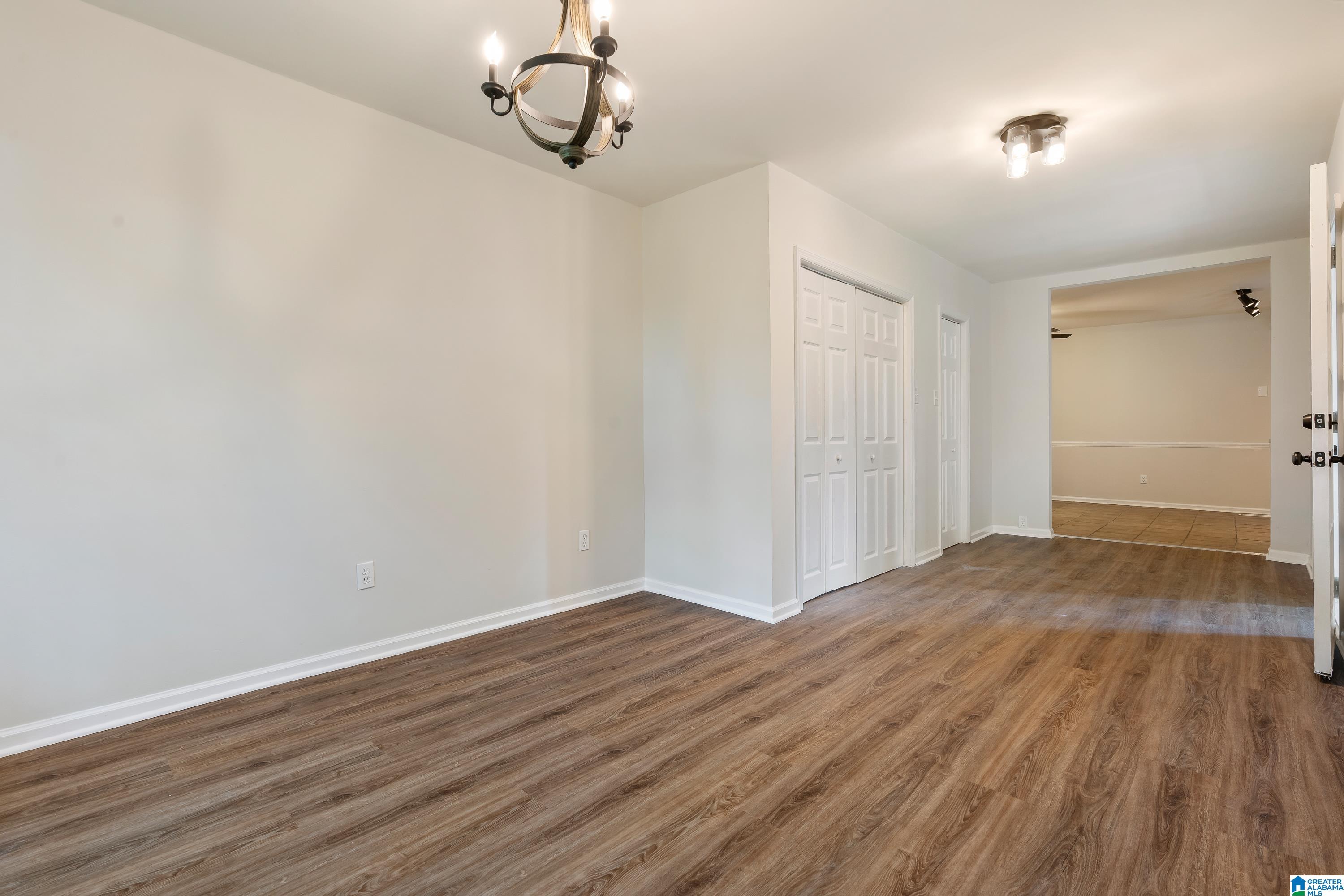 529 Overhill Drive Pelham, AL 35124 - Photo 19 of 38