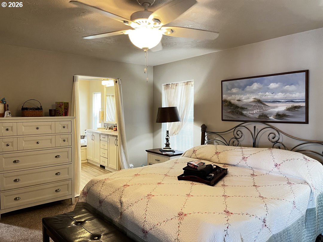 83235 Clear Lake Road Florence, OR 97439 - Photo 9 of 41