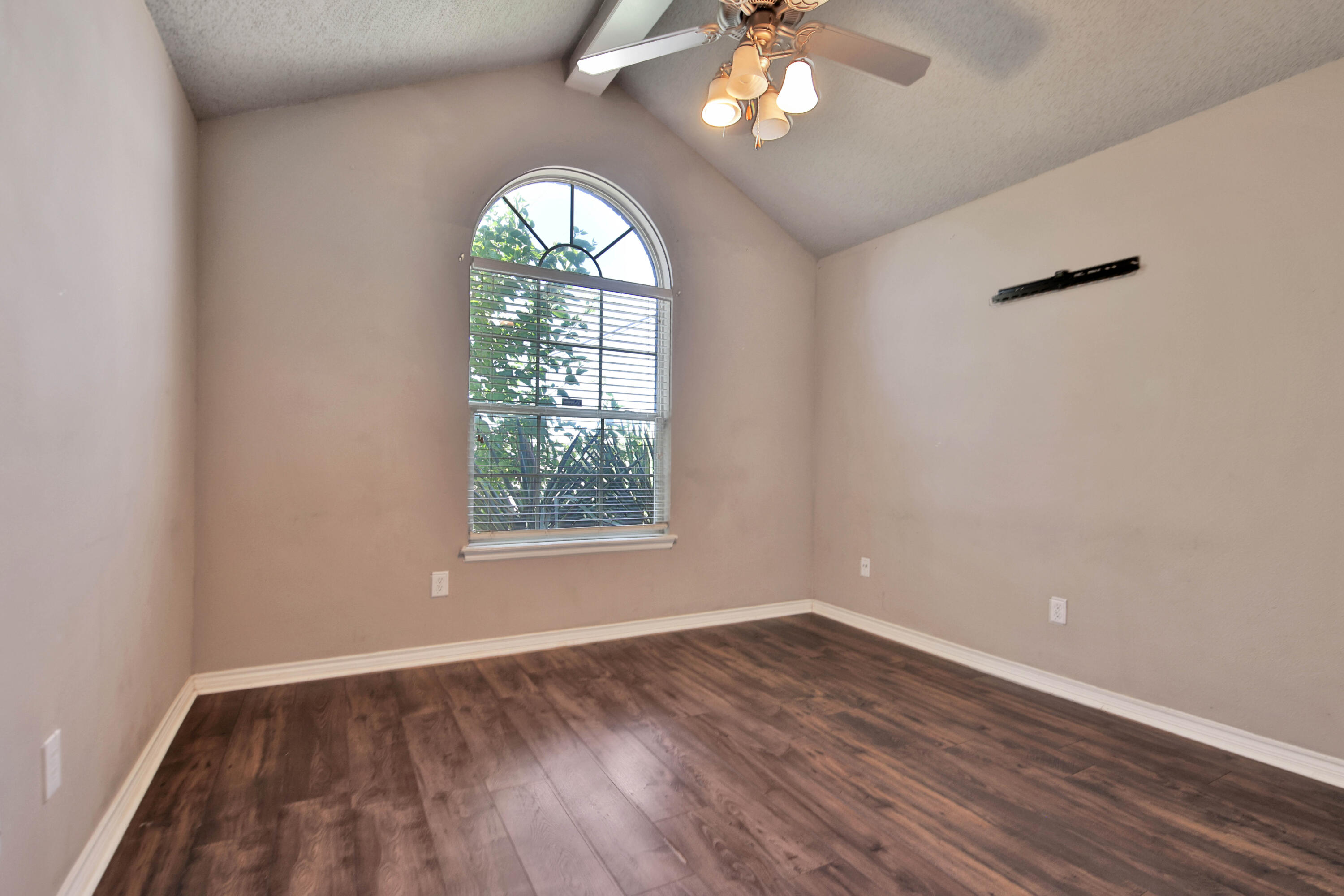 6501 87th Street Lubbock, TX 79424 - Photo 18 of 28 IMG_3032