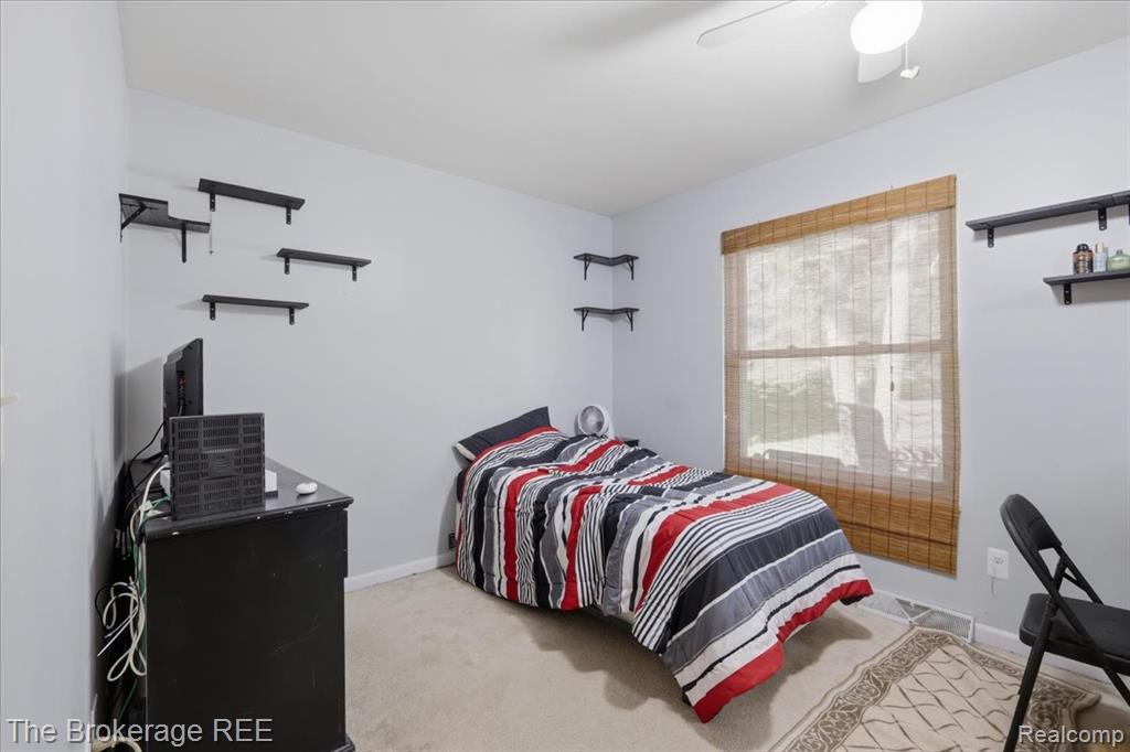 1747 Manse Road Waterford, MI 48328 - Photo 19 of 33 Gallery Image 19
