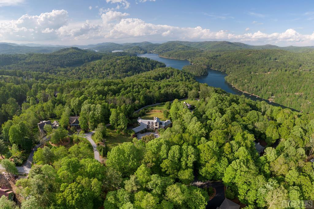 82 Drystack Way Cashiers, NC 28717 - Photo 18 of 58 Gallery Image 18