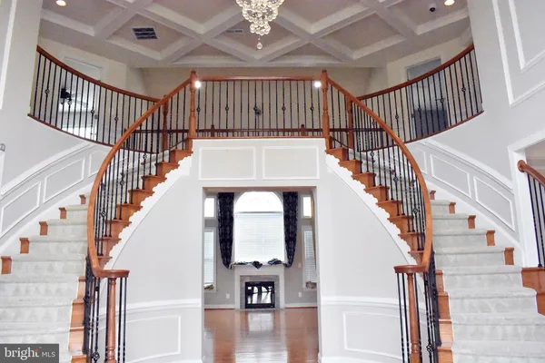a view of entryway with a front door
