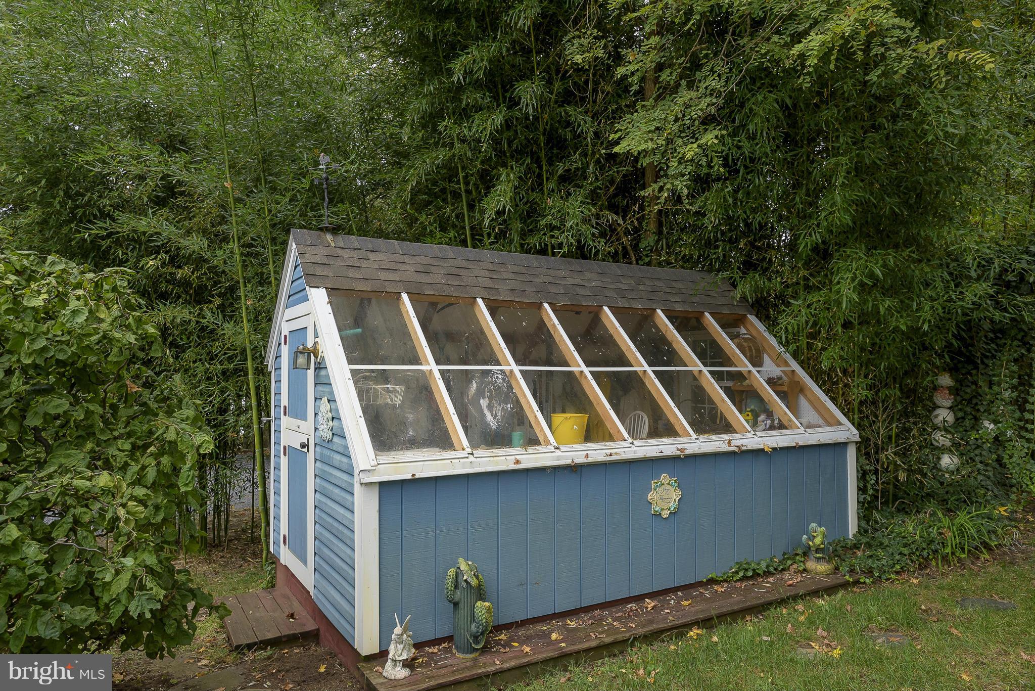 3917 Rhode Harbor Road Edgewater, MD 21037 - Photo 23 of 28 Greenhouse