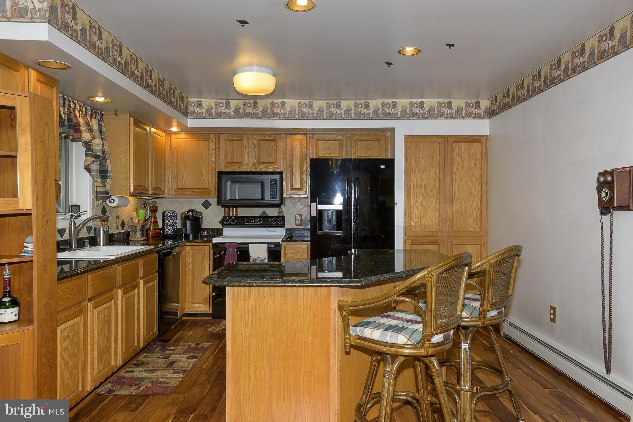 3917 Rhode Harbor Road Edgewater, MD 21037 - Photo 7 of 28 Kitchen