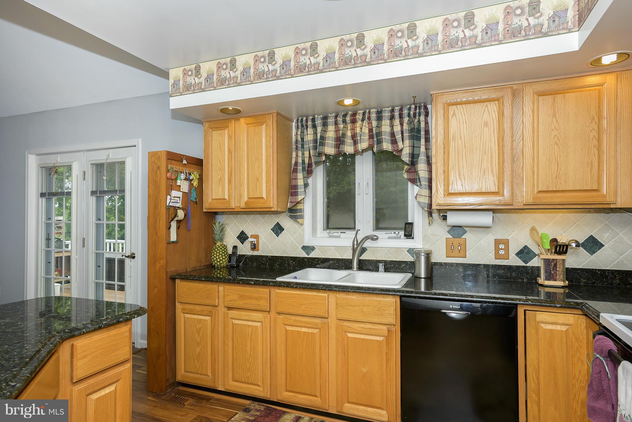 3917 Rhode Harbor Road Edgewater, MD 21037 - Photo 9 of 28 Kitchen