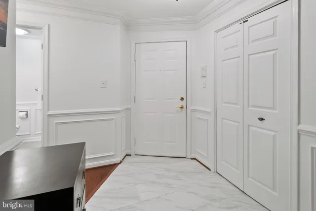 $285,000 | 2406 Dominion Drive, Unit 1B, Frederick, MD 21702