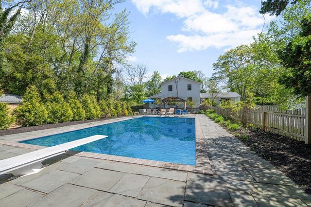 a view of outdoor space