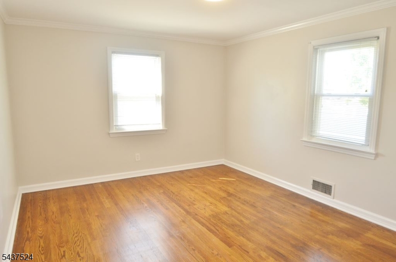 35 Troy Road East Hanover, NJ 07936 - Photo 12 of 20
