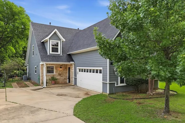 $499,900 | 413 Collins Street, Argyle, TX 76226