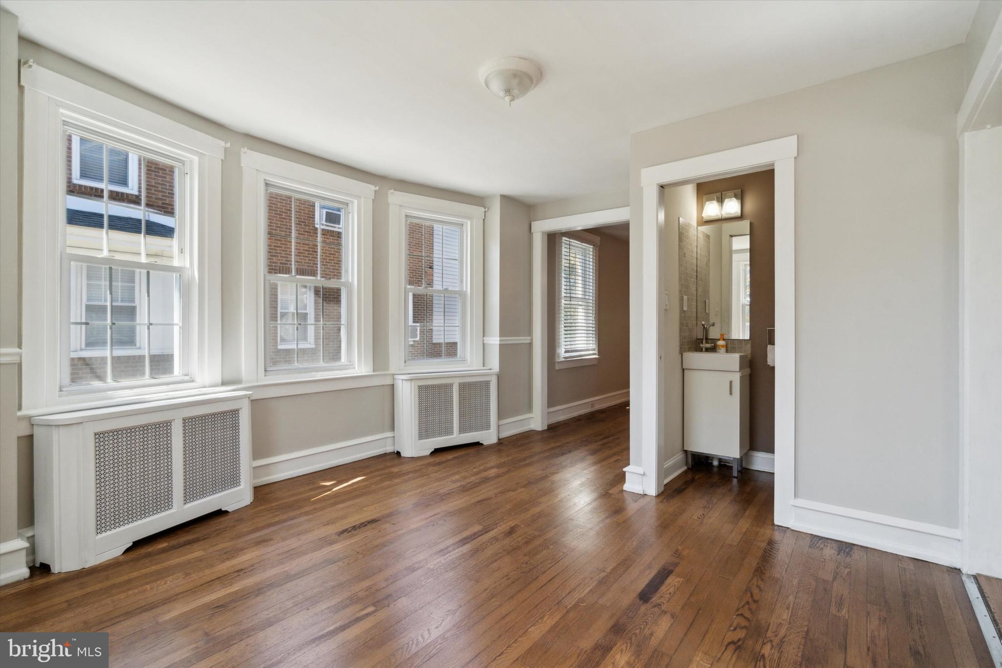 663 Roxborough Avenue Philadelphia, PA 19128 - Photo 9 of 25 Gallery Image 9