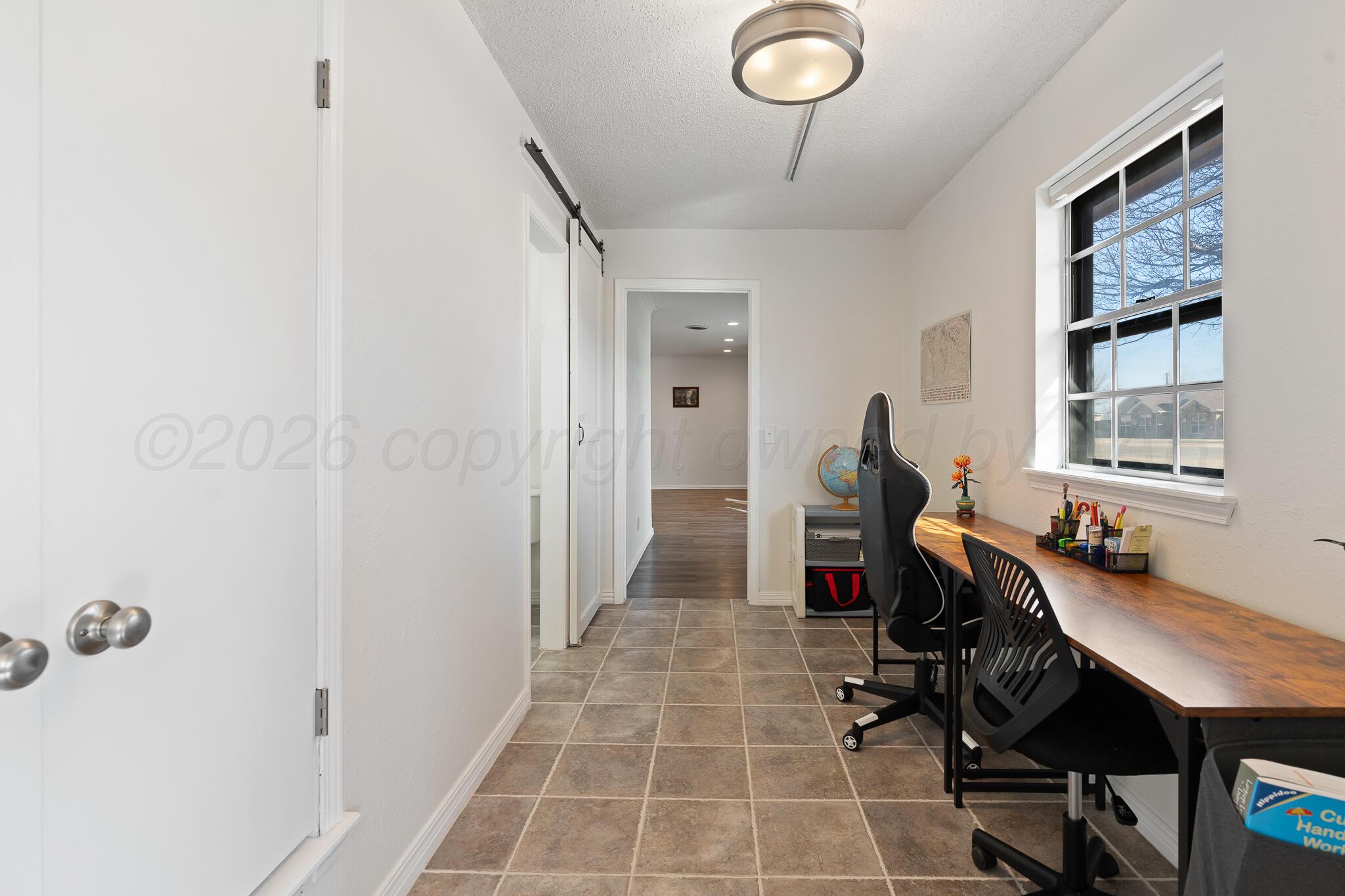 200 Hermosa Street Claude, TX 79019 - Photo 12 of 30 Office