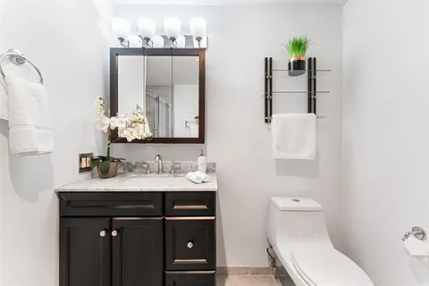 $439,900 | 689 Marin Boulevard, Unit 107, Jersey City, NJ 07310