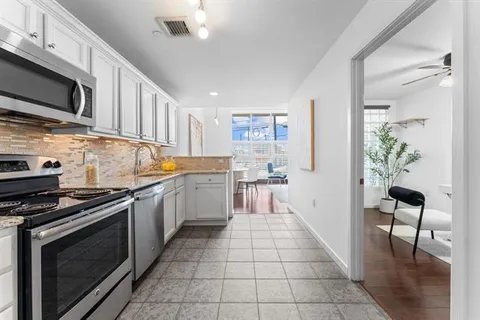 $439,900 | 689 Marin Boulevard, Unit 107, Jersey City, NJ 07310