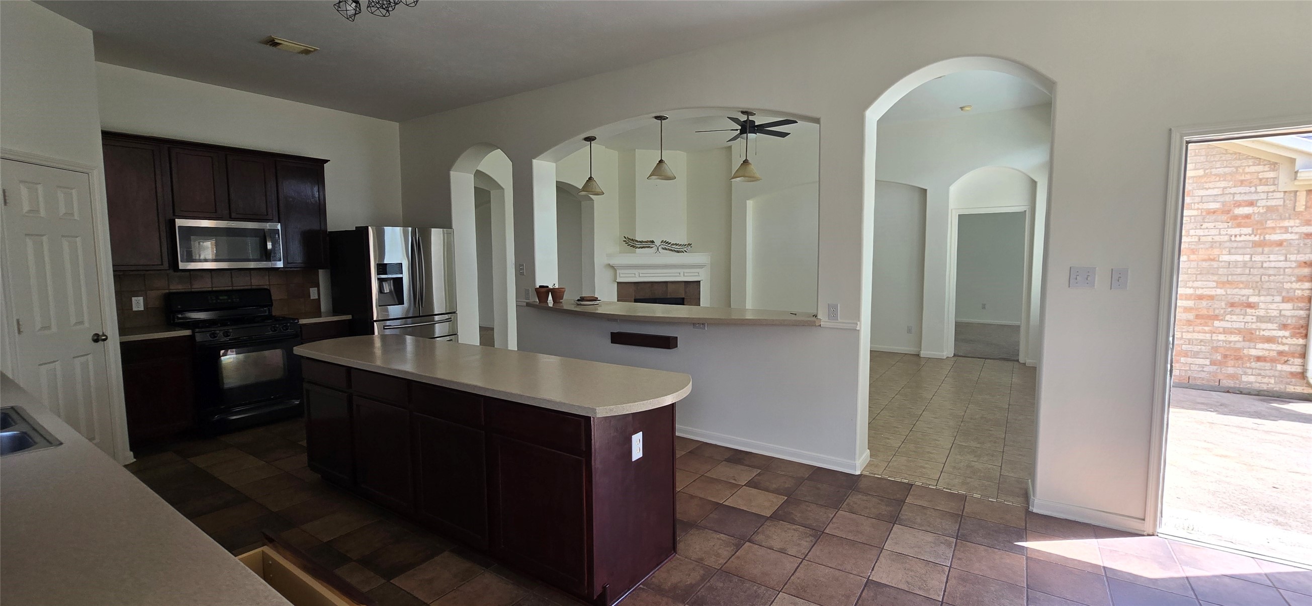 23827 Wispy Way Katy, TX 77494 - Photo 13 of 40
