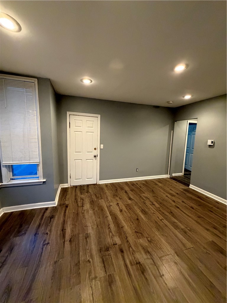 27 Robin Street Providence, RI 02908 - Photo 9 of 26