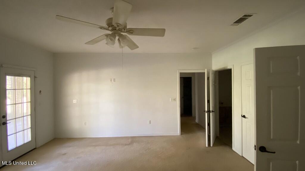 156 Rhodes Circle Brandon, MS 39042 - Photo 11 of 15 MASTER BEDROOM LOWER 2