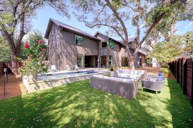 $1,995,000 | 1211 Alegria Road, Austin, TX 78757