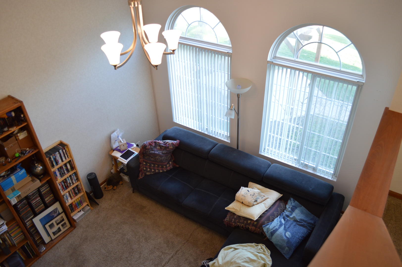 2214 Dawson Lane Algonquin, IL 60102 - Photo 11 of 14 a living room with furniture and a window