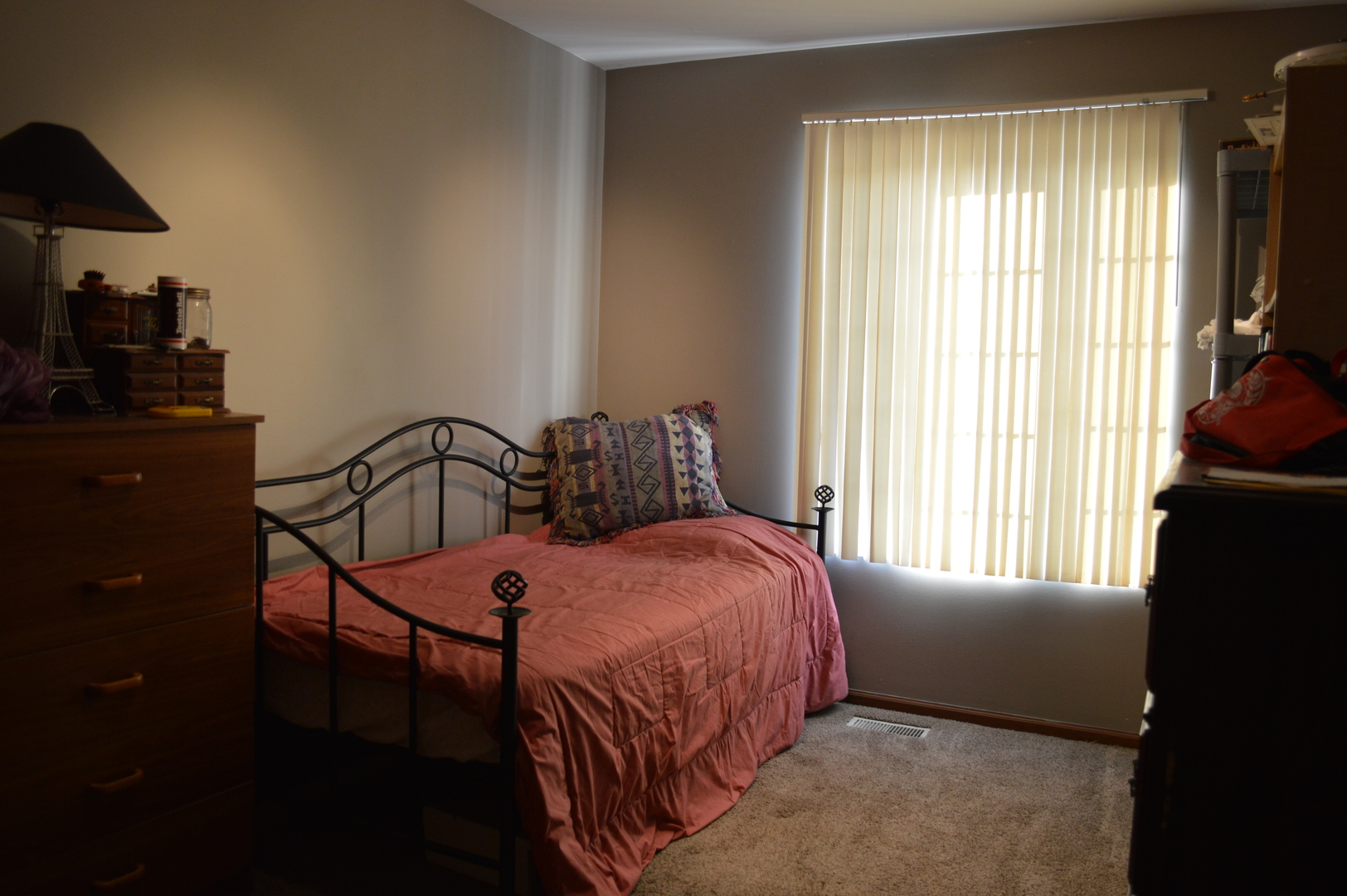 2214 Dawson Lane Algonquin, IL 60102 - Photo 8 of 14 a bedroom with a bed and window