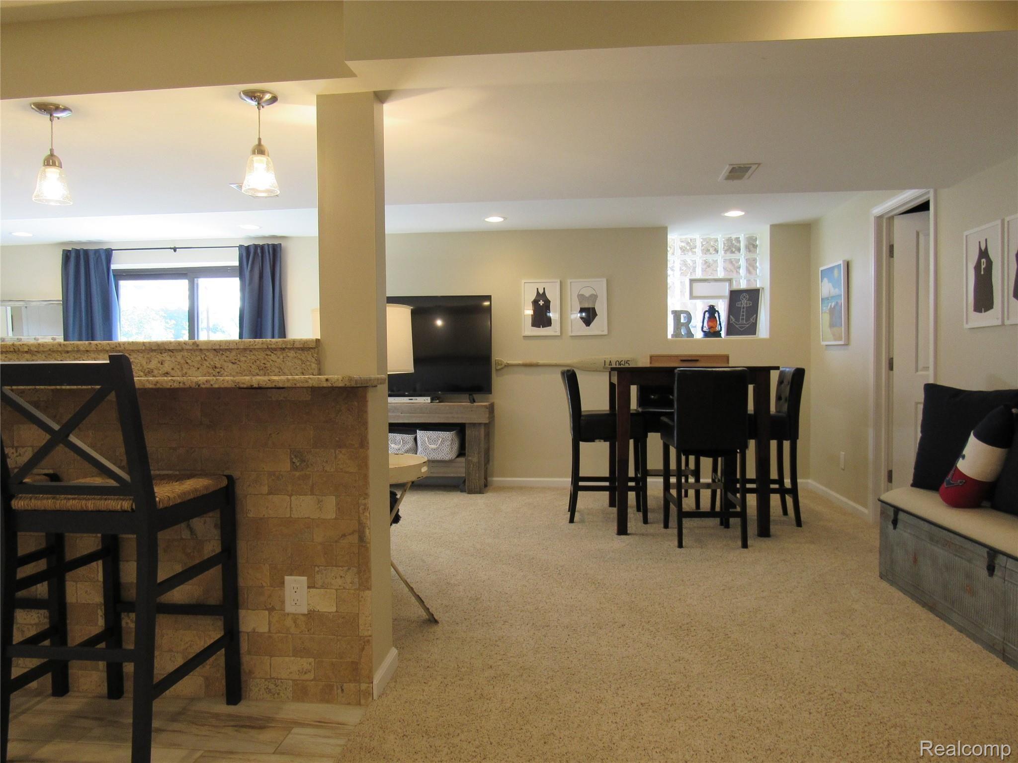36228 Smithfield Road Farmington, MI 48335 - Photo 38 of 67 IMG_1029.JPG