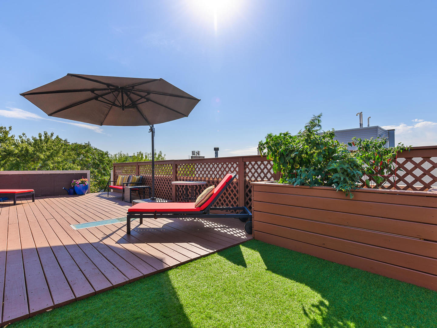 1834 West Rice Street, Unit C Chicago, IL 60622 - Photo 22 of 31 a view of a backyard with sitting area
