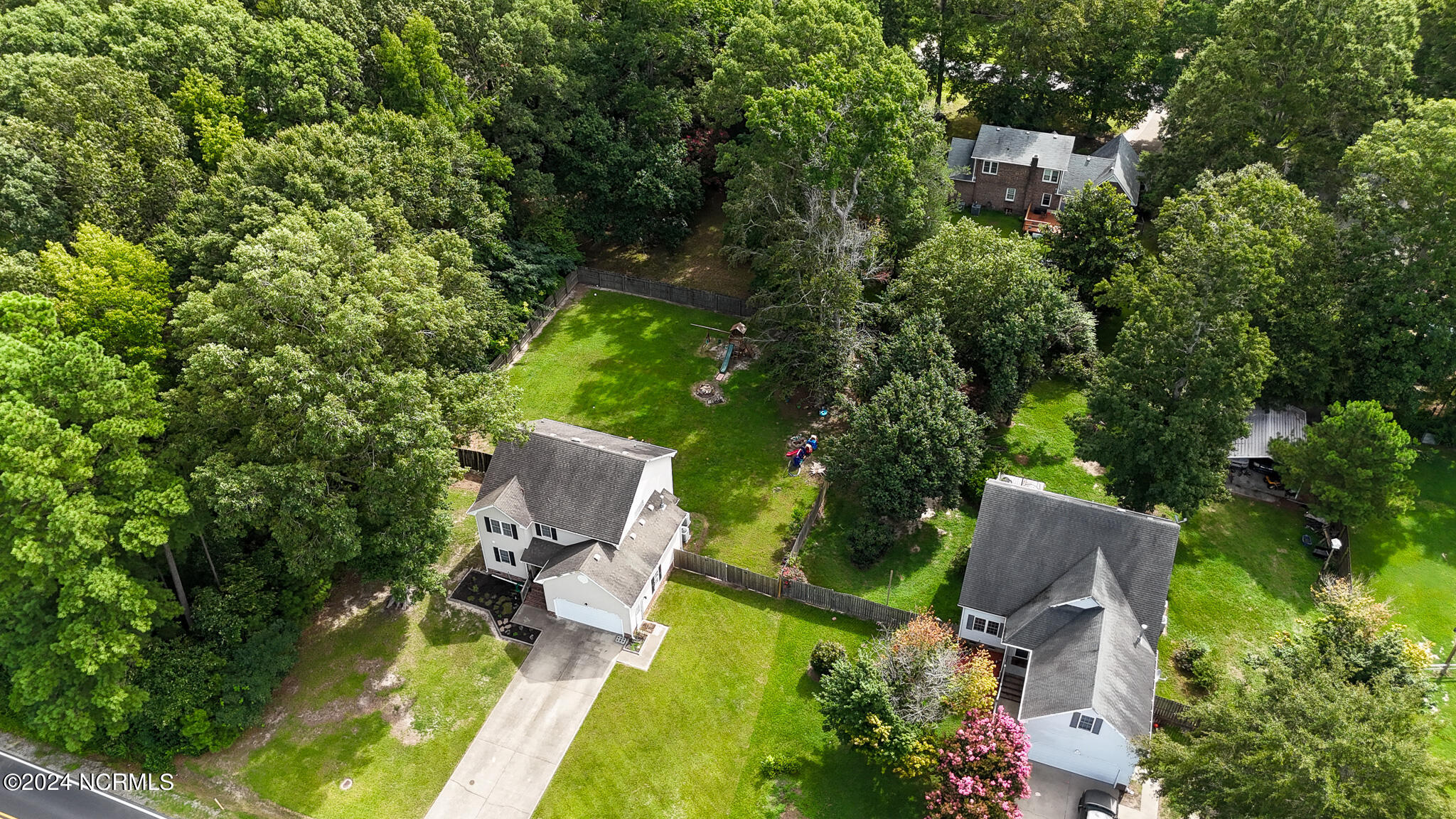 938 Thunder Road Elizabeth City, NC 27909 - Photo 33 of 34 DJI_20240806103307_0004_D