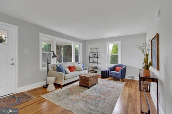 $299,995 | 115 Sherman Street, Hanover, PA 17331