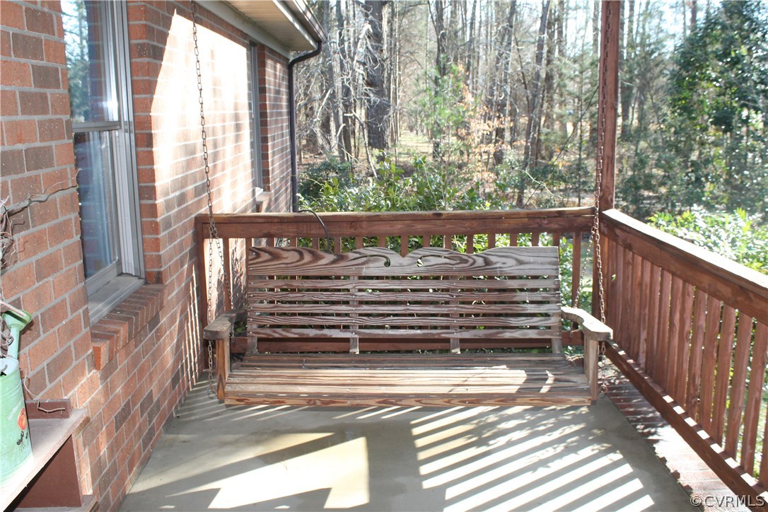 1243 Grapevine Road Sandston, VA 23150 - Photo 4 of 23 Gallery Image 4