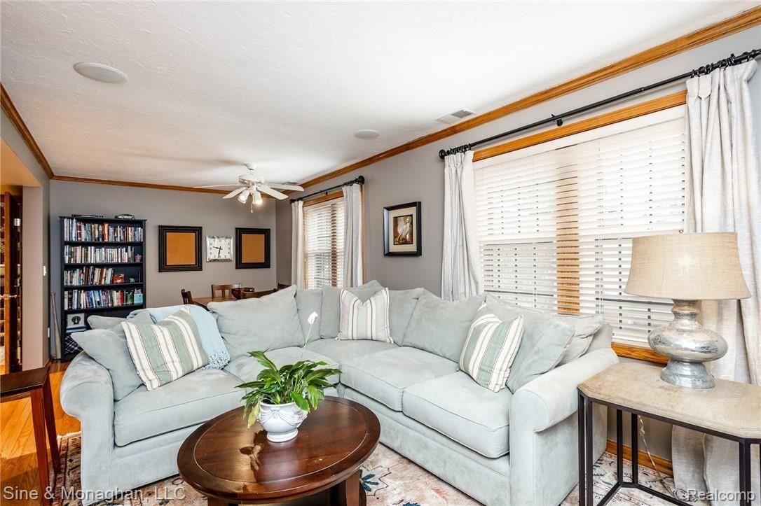 315 Washington Road Grosse Pointe, MI 48230 - Photo 65 of 99 315 Washington S062.jpg