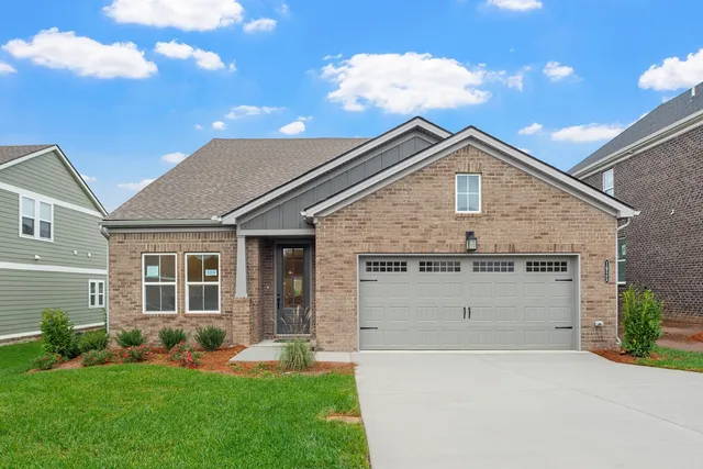 $519,990 | 1925 Hildebrand Lane, Columbia, TN 38401