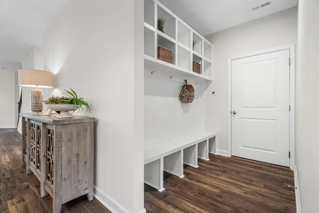 $519,990 | 1925 Hildebrand Lane, Columbia, TN 38401