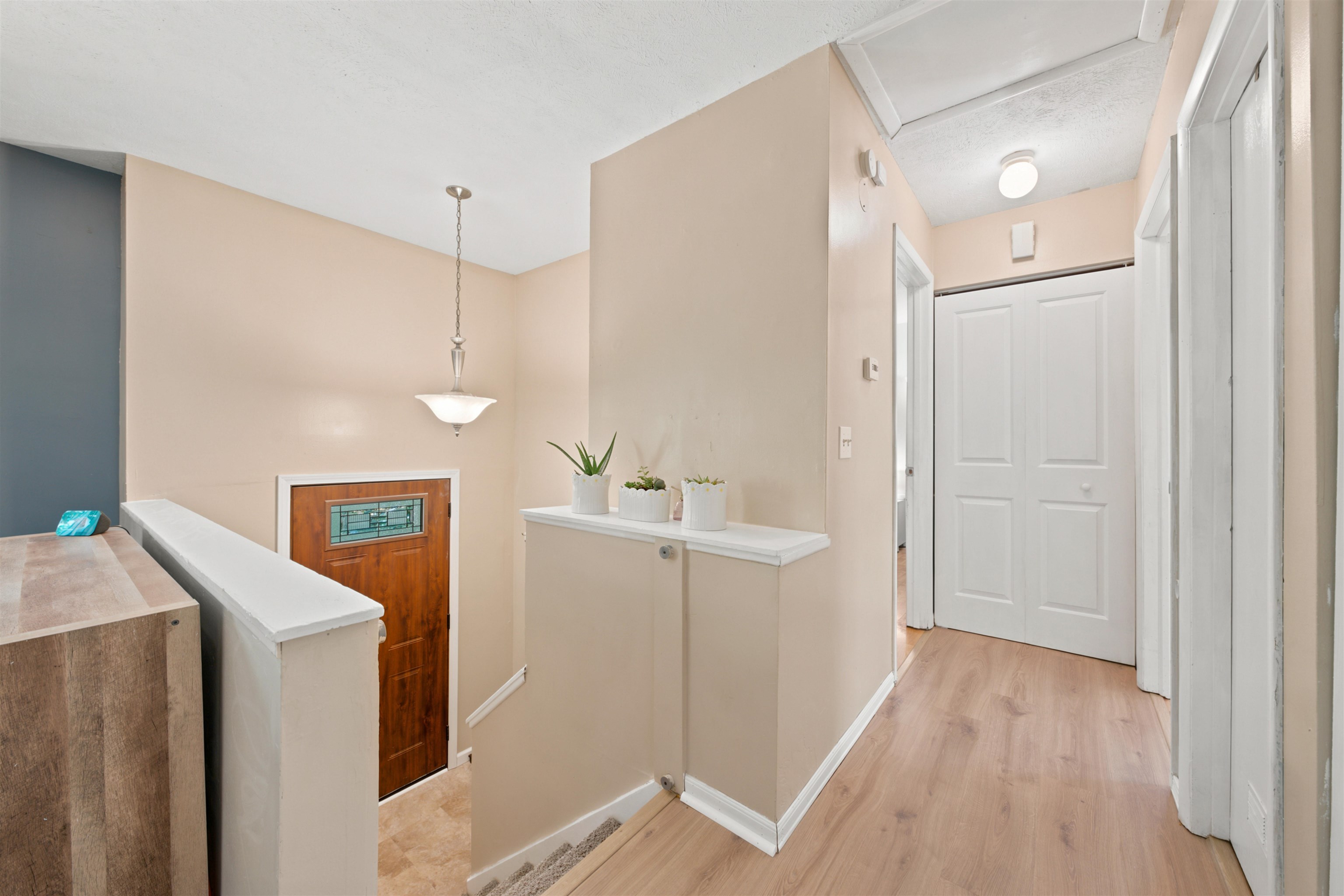 3313 Maple Street Traverse City, MI 49684 - Photo 6 of 47 1947154-a9a1d3e9-9d6f-43dd-babe-e54d09493ea0.JPG