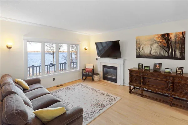 $1,200,000 | 28750 Glader Boulevard, Lindstrom, MN 55045