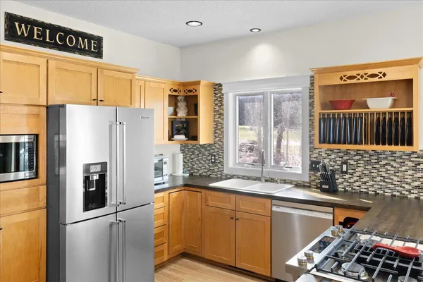 $1,200,000 | 28750 Glader Boulevard, Lindstrom, MN 55045