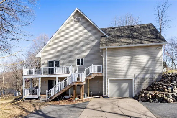 $1,200,000 | 28750 Glader Boulevard, Lindstrom, MN 55045